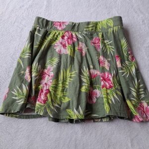 Children's Place size XXL flowered skort.